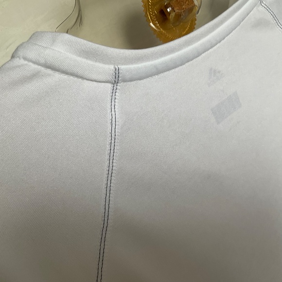 Adidas Climalite Short Sleeve Minimal Logo White V-Neck T-Shirt adidas Tee XL - Picture 3 of 14